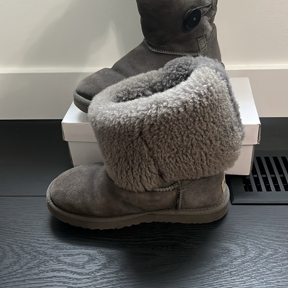 Gray Ugg Boots - image 4